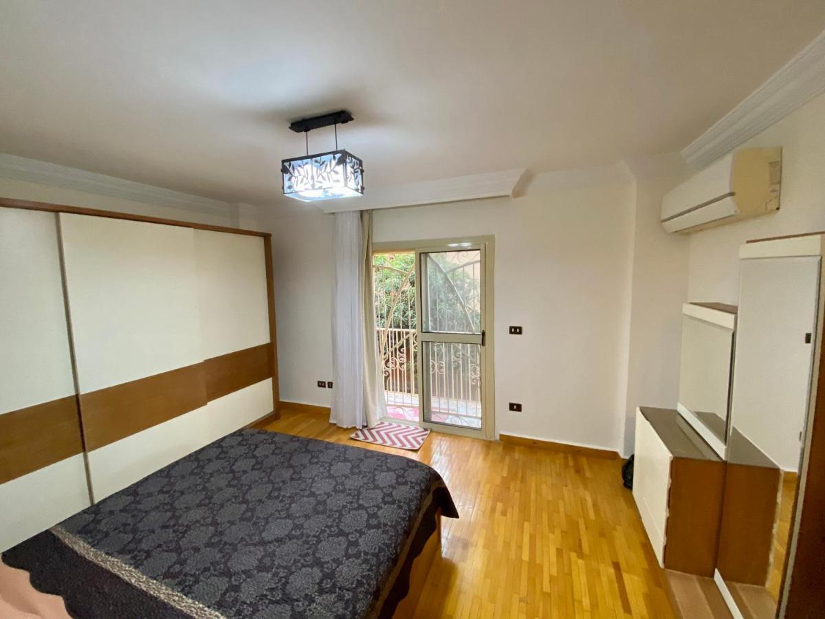 Апарт готель Golden House - Men Only Місто ім. 6 Жовтня Екстер'єр фото